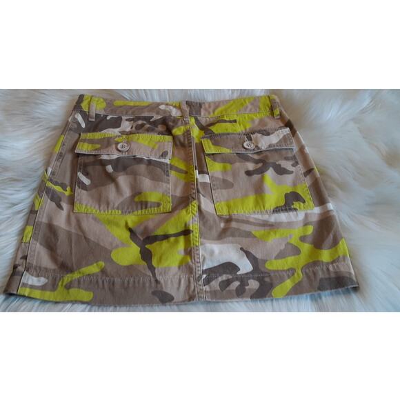 NWT - Le Superbe Extra Mini Skirt in Electric Camo Size: 2 - Picture 5 of 7